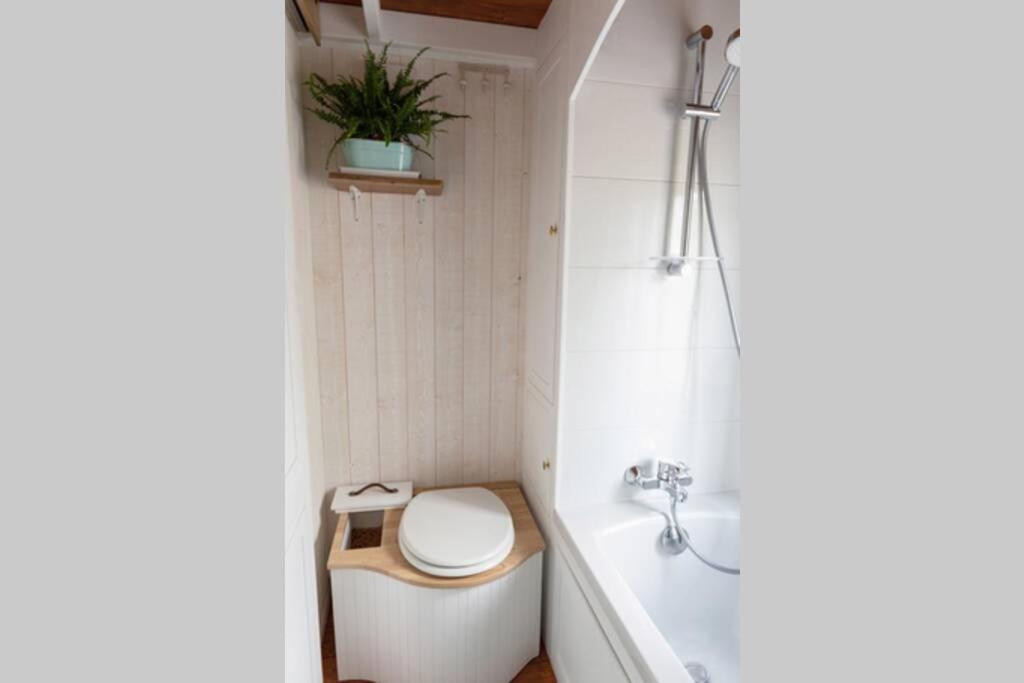 Villa Tiny House En Baie Du Mont-Saint-Michel Dol-de-Bretagne Exterior foto